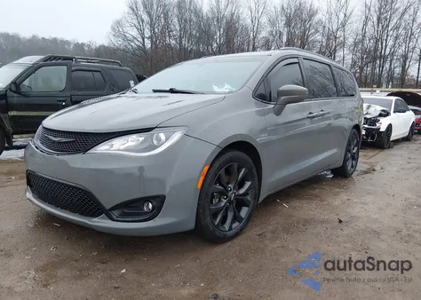 2020 Chrysler Pacifica Touring L z USA, uszkodzony, nr VIN 2C4RC1BG7LR273106